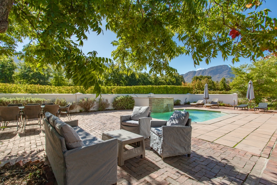 7 Bedroom Property for Sale in Franschhoek Western Cape